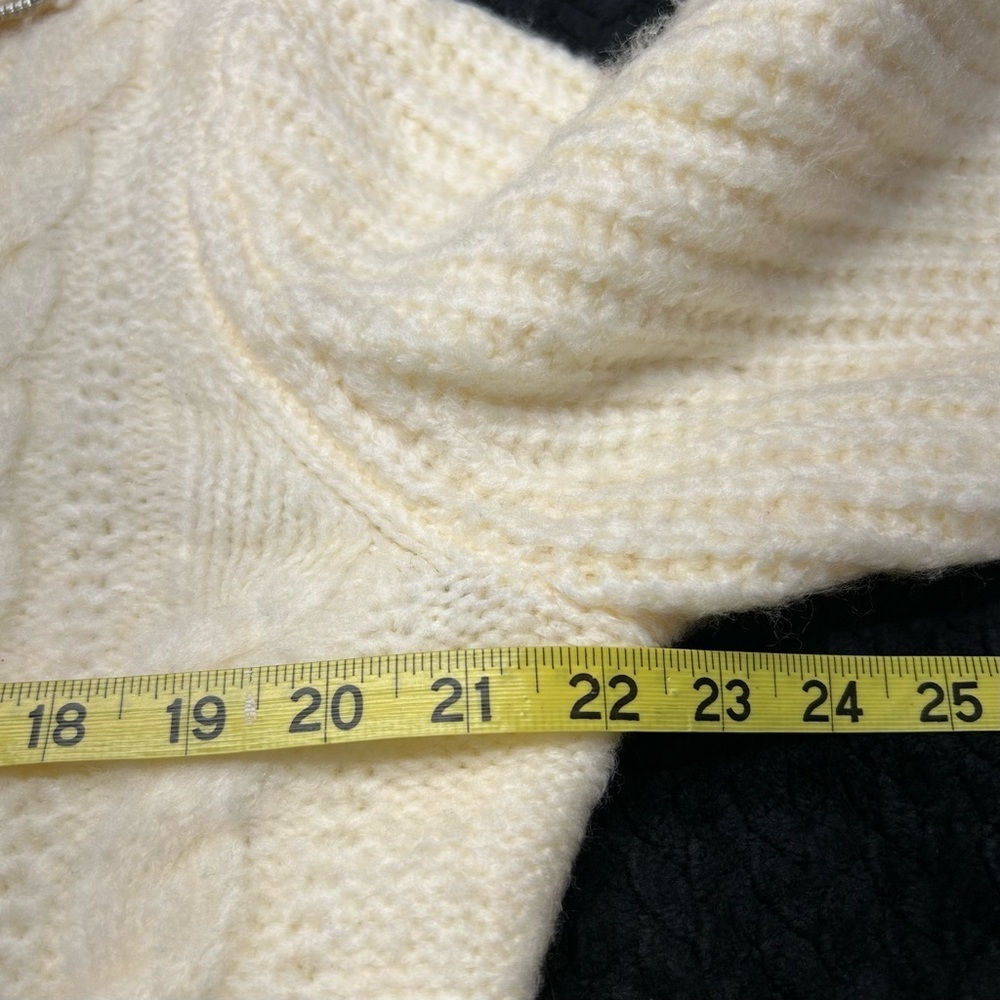 Universal Thread Ivory Cable Knit Cardigan Women’s L Full Zip SOFT FUZZY WARM - Picture 7 of 11